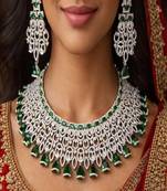emerald green bridal jewellery set choker dangle earrings maang tikka