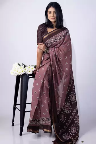 Mirchi fashion women's magenta floral,block print viscose cotton saree with unstitched blouse piece