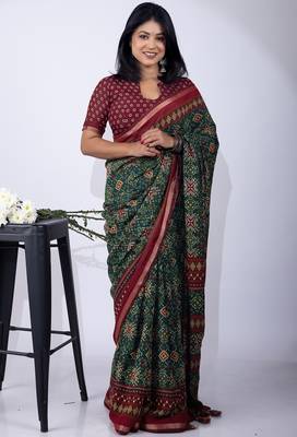 Mirchi fashion women's green patola zari border viscose cotton saree with unstitched blouse piece 1