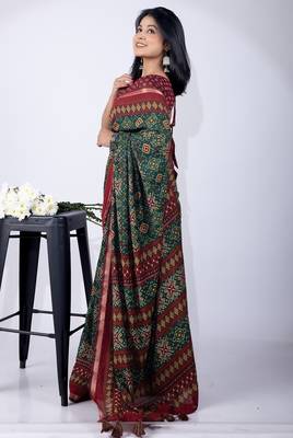 Mirchi fashion women's green patola zari border viscose cotton saree with unstitched blouse piece 3