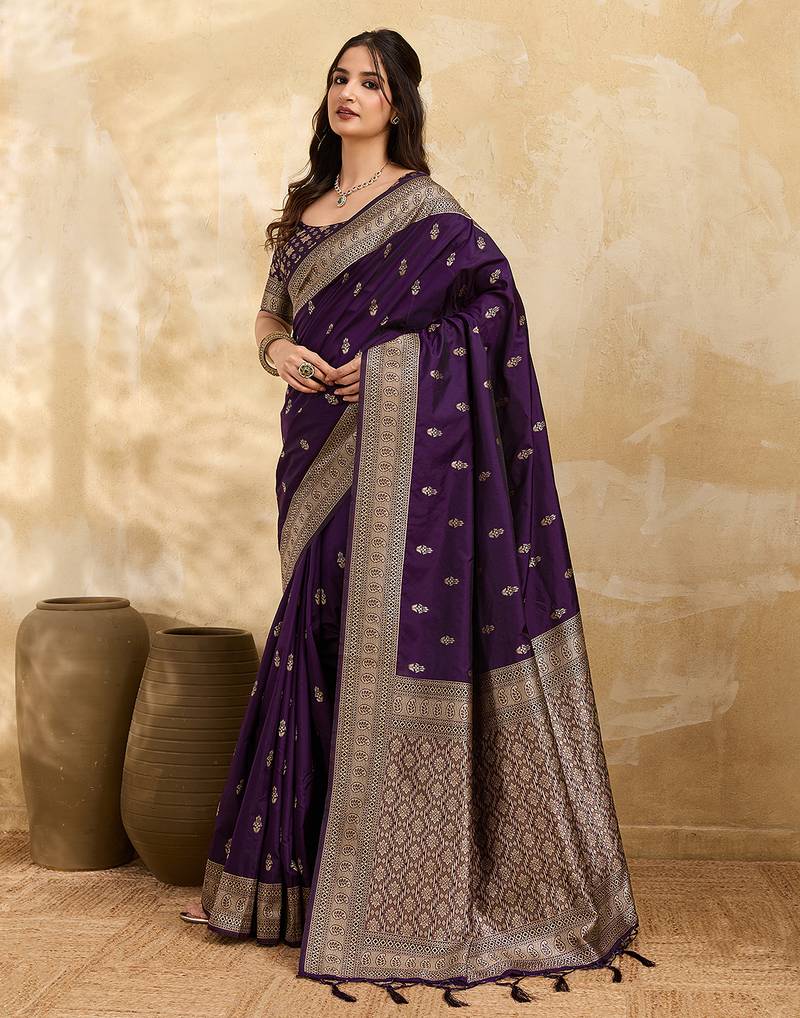 Purple jaquard silk woven zari work traditional saree with unstitch blouse