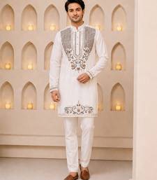 Off white silk blend heavy thread & sequins embroidered kurta with straight pant