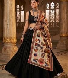 Off-white mirror work silk blend printed dupatta
