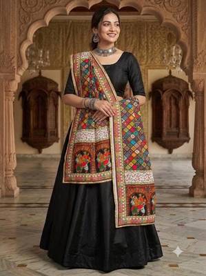 Multicolor mirror work silk blend printed dupatta 1