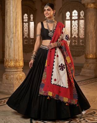 Red embroidered cotton poly mirror work dupatta 1