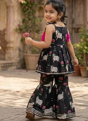 Girls Sleeveless Cotton Kurta & Churidar Salwar Set 2