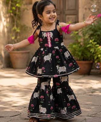 Girls Sleeveless Cotton Kurta & Churidar Salwar Set 5