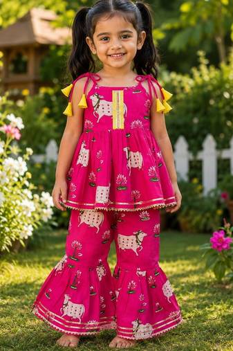 Girls Sleeveless Cotton Kurta & Churidar Salwar Set