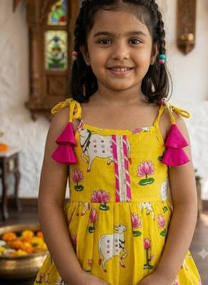 Girls Sleeveless Cotton Kurta & Churidar Salwar Set 4