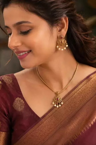 Anvika temple necklace set