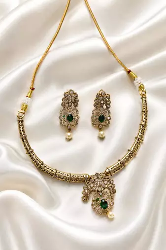 Emerald victorian set