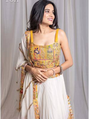 Vintage vibe spaghetti top yellow 1