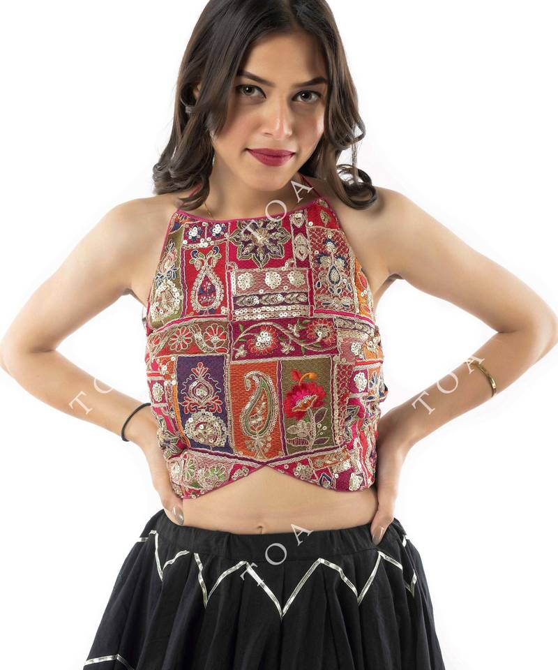 Vintage vibe halter neck top pink