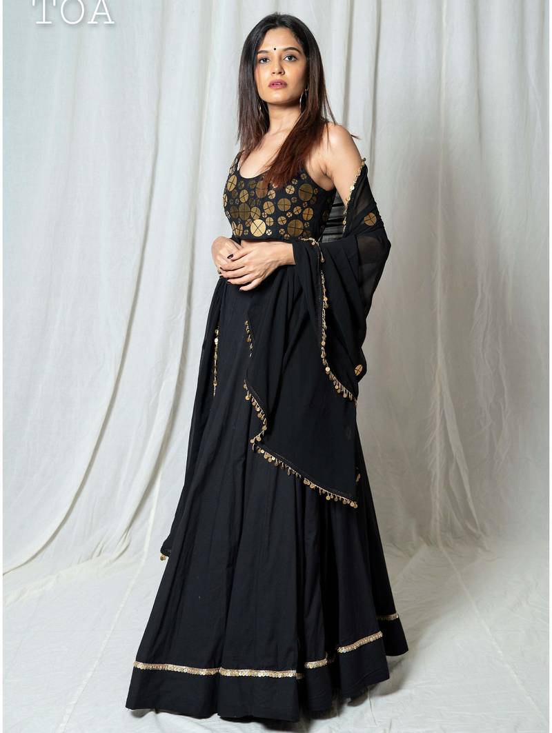 Tamba top only black