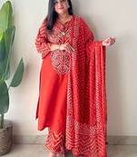 Red bandhani printed pure cotton straight kurta set with dupatta