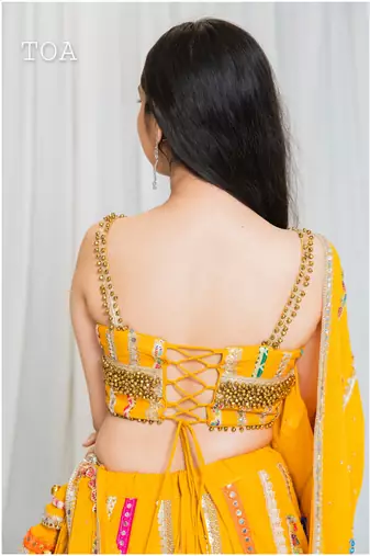 Shades of border - sp top - yellow