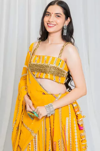 Shades of border - sp top - yellow