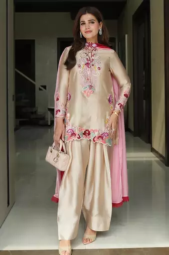 Cream satin kurta set with farshi pants & georgette dupatta