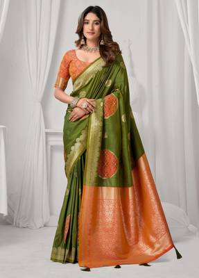 Women's green soft silk zari woven saree with blouse 1