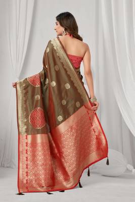 Women's coffee soft silk zari woven saree with blouse 5