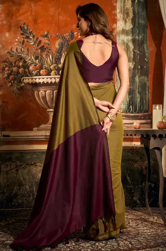 Women's mehendi cotton contrast pallu saree with blouse
