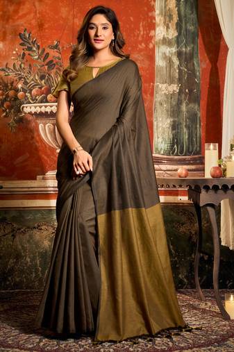 Women's coffee cotton contrast pallu saree with blouse
