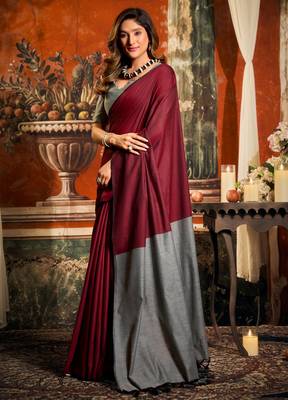 Women's maroon cotton contrast pallu saree with blouse 3