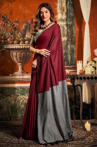 Women's maroon cotton contrast pallu saree with blouse