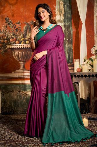 Women's magenta cotton contrast pallu saree with blouse