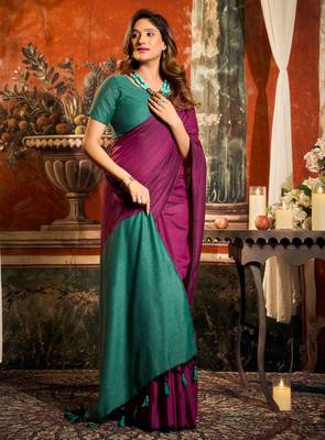 Women's magenta cotton contrast pallu saree with blouse 2
