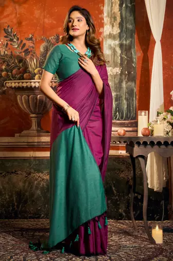 Women's magenta cotton contrast pallu saree with blouse