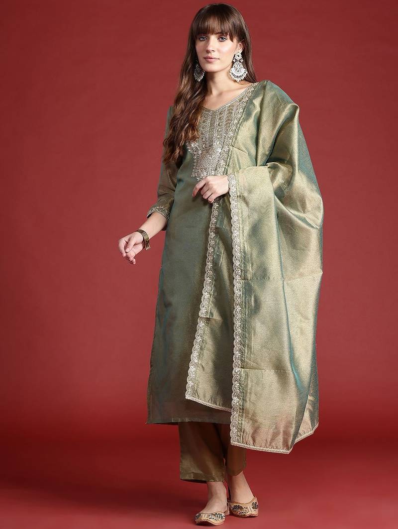 Ethnic Motifs Embroidered Sequinned Liva Republic Day Kurta With Trousers & Dupatta