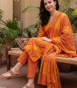 Women Ethnic Motifs Printed Regular Thread Work Kurta with Trousers & With Dupatta