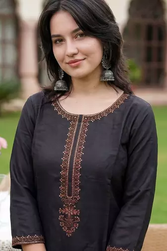 Women Ethnic Motifs Embroidered Regular Thread Work Kurta with Trousers & With Dupatta