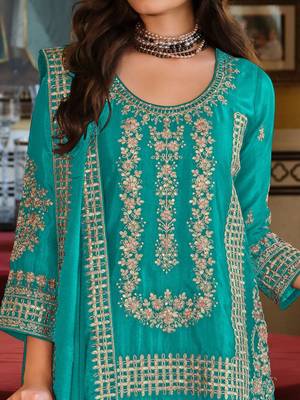 Women Ethnic Motifs Embroidered Regular Thread Work Kurta with Sharara & With Dupatta 3