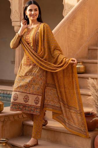 Women Ethnic Motifs Printed Cotton Kurta with Trousers & With Dupatta