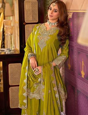 Ethnic Motifs Embroidered V-Neck Sequinned Kurta With Sharara & Dupatta 2