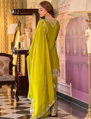 Ethnic Motifs Embroidered V-Neck Sequinned Kurta With Sharara & Dupatta 3