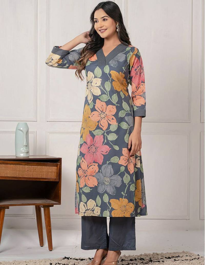 Women Floral Printed Regular Pure Cotton Kurta with Trouser