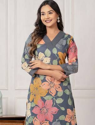 Women Floral Printed Regular Pure Cotton Kurta with Trouser 4