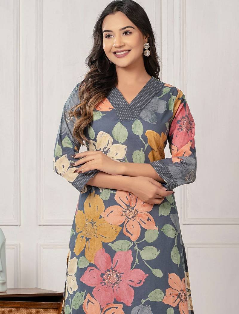 Women Floral Printed Regular Pure Cotton Kurta with Trouser