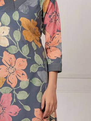 Women Floral Printed Regular Pure Cotton Kurta with Trouser 5