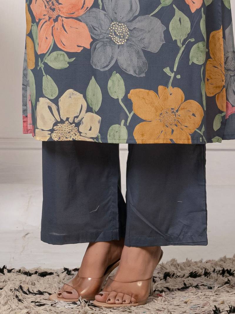 Women Floral Printed Regular Pure Cotton Kurta with Trouser
