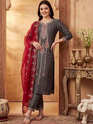 Women Ethnic Motifs Embroidered Regular Thread Work Kurta with Trousers & With Dupatta 1