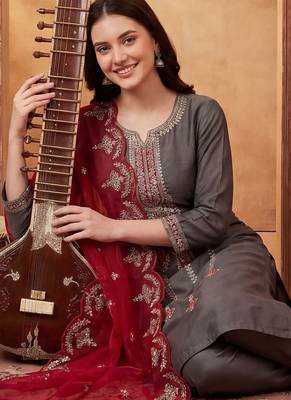 Women Ethnic Motifs Embroidered Regular Thread Work Kurta with Trousers & With Dupatta 5