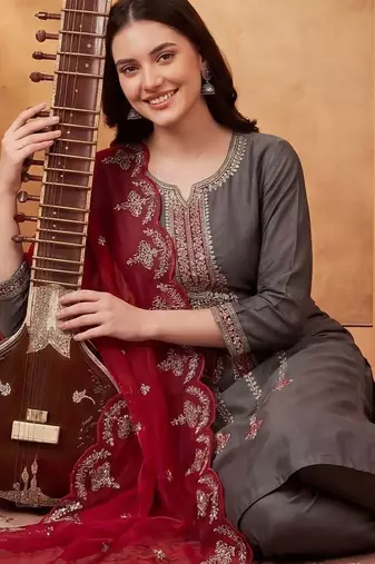 Women Ethnic Motifs Embroidered Regular Thread Work Kurta with Trousers & With Dupatta