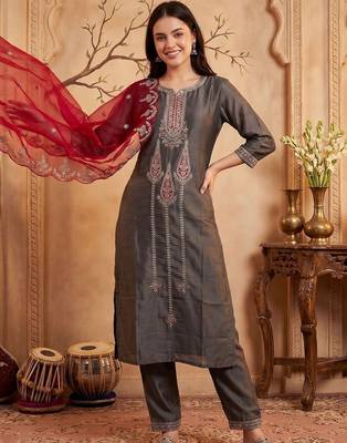 Women Ethnic Motifs Embroidered Regular Thread Work Kurta with Trousers & With Dupatta 6