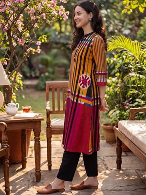 Women Printed Regular Pure Cotton Kurta with Trousers 3