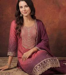 Women Bandhani Printed Regular Sequinned Kurta with Trousers & With Dupatta