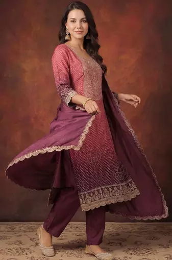 Women Bandhani Printed Regular Sequinned Kurta with Trousers & With Dupatta